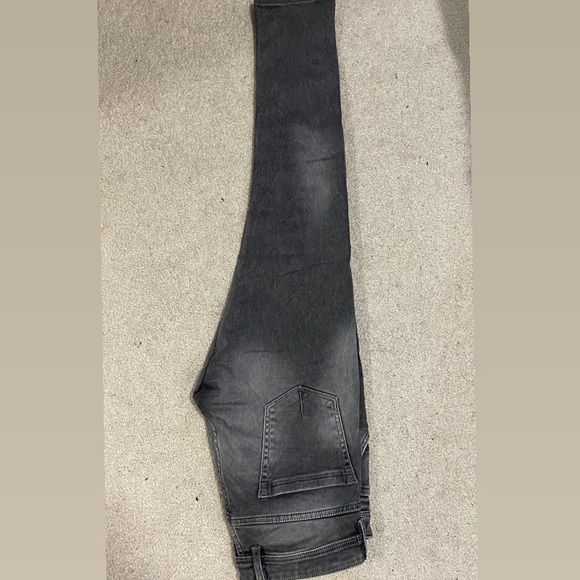 Grey skinny Jeans (new) - Picture 8 of 8